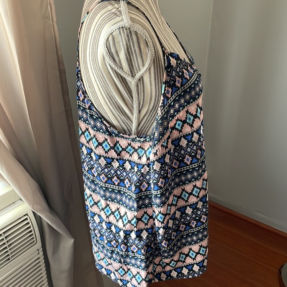 Divided Razorback tank top - Picture 4 of 4